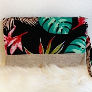 NWT Black Palm Leaf Floral Clutch Wristlet Cosmetic Bag Boutique